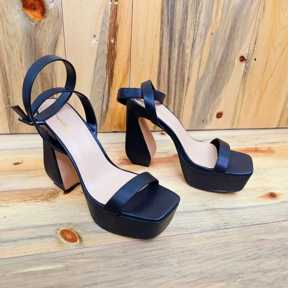 LULUS Platform Ankle Strap Heels Size 9